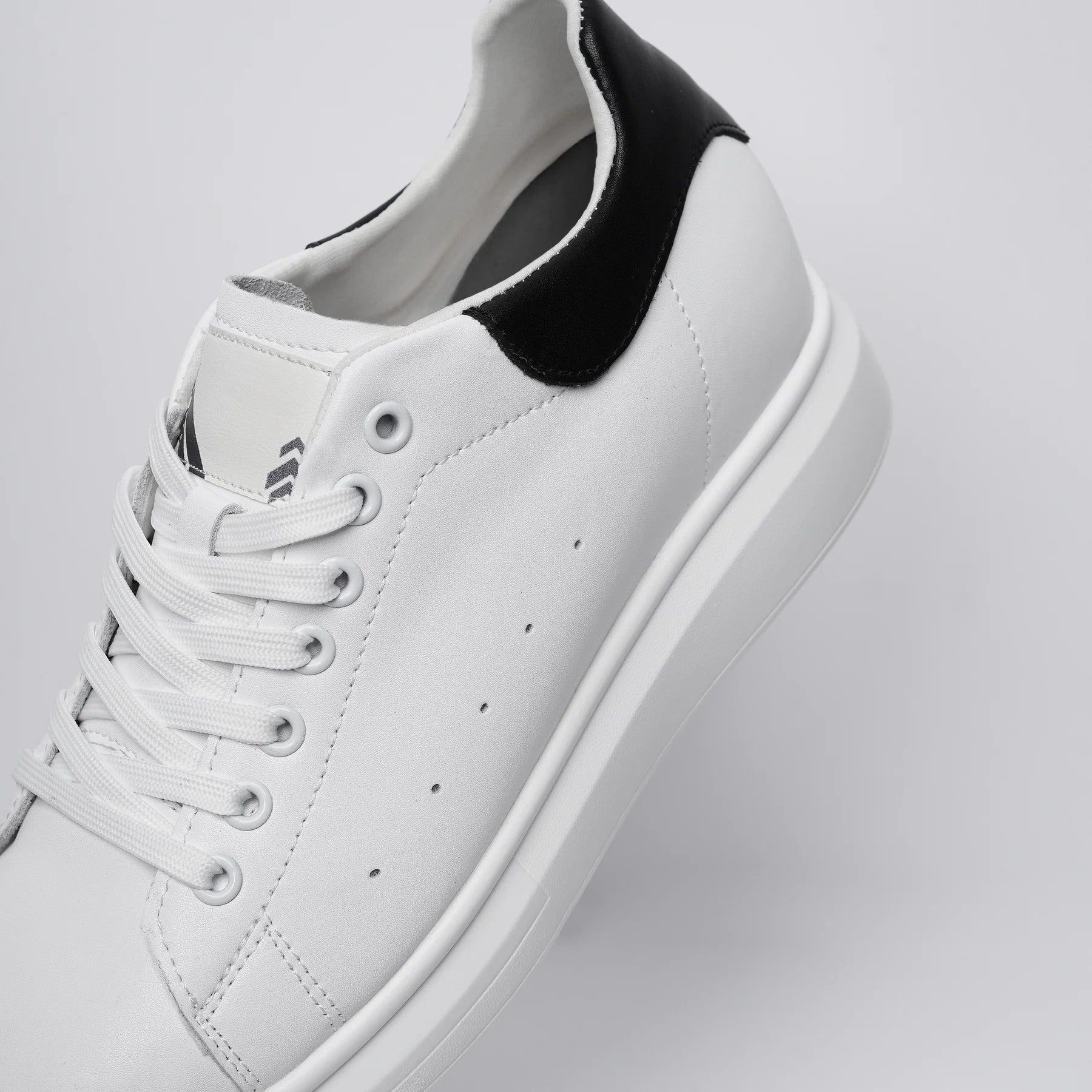 LUXRI™  +8 CM / 3"